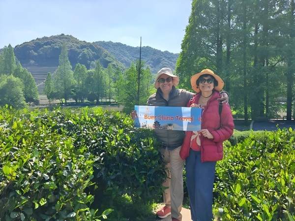 Visitors in Hangzhou Private Tour