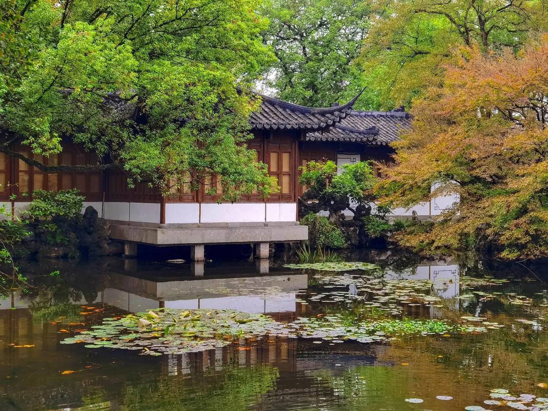 Guo's Villa (Guozhuang) in Hangzhou featuring elegant classical Jiangnan private garden beside West Lake
