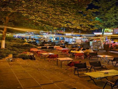 Binjiang night market food stalls